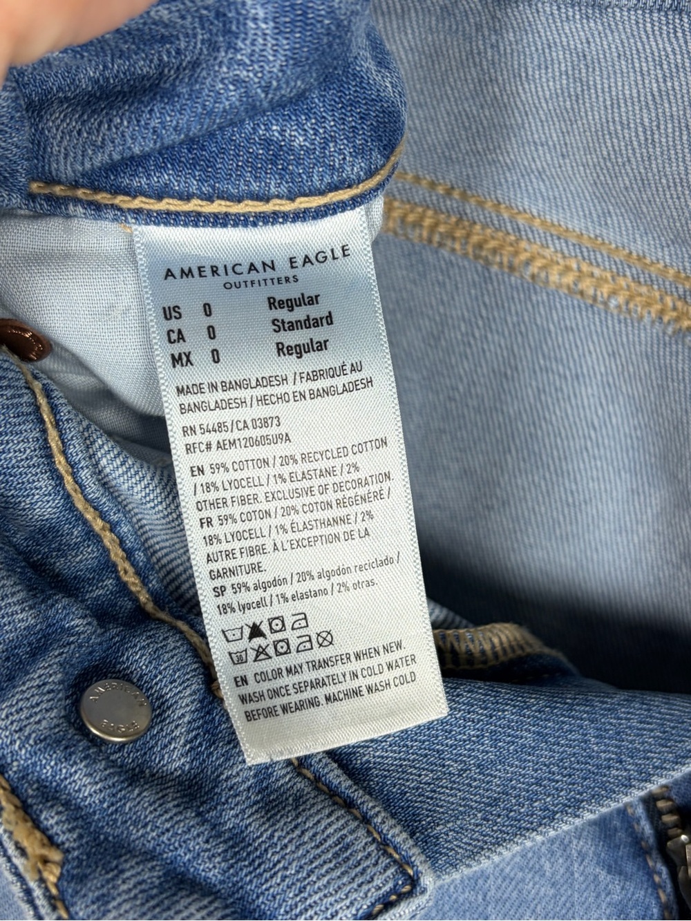 American Eagle Outfitters Light Blue Distressed Low Rise Baggy Wide-Leg Jeans - Picture 8 of 9